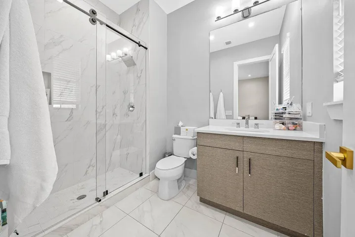 028-3019GinBerryWay-WestPalmBeach-FL-334