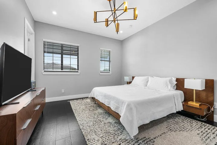 027-3019GinBerryWay-WestPalmBeach-FL-334