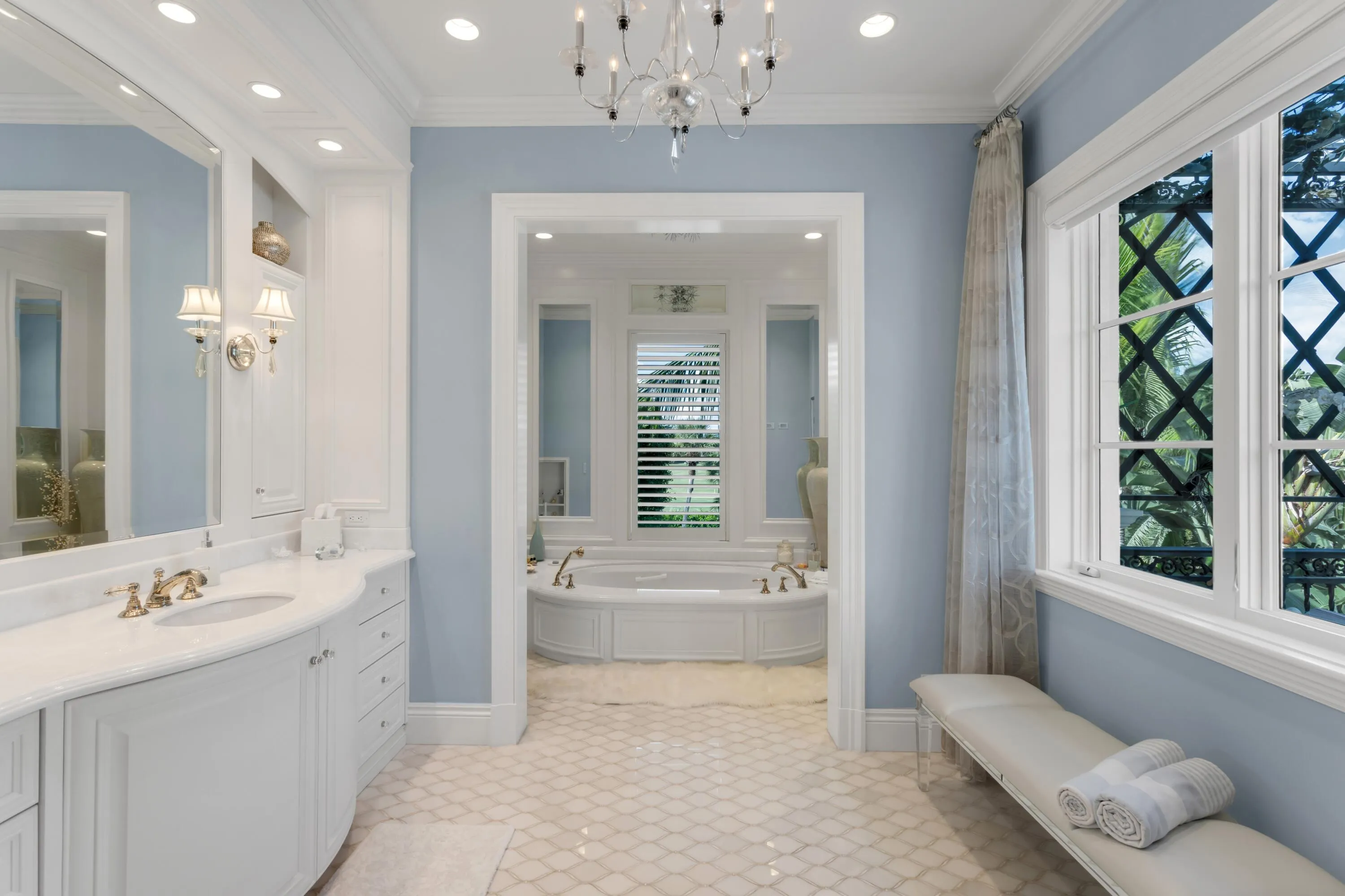Primary bath