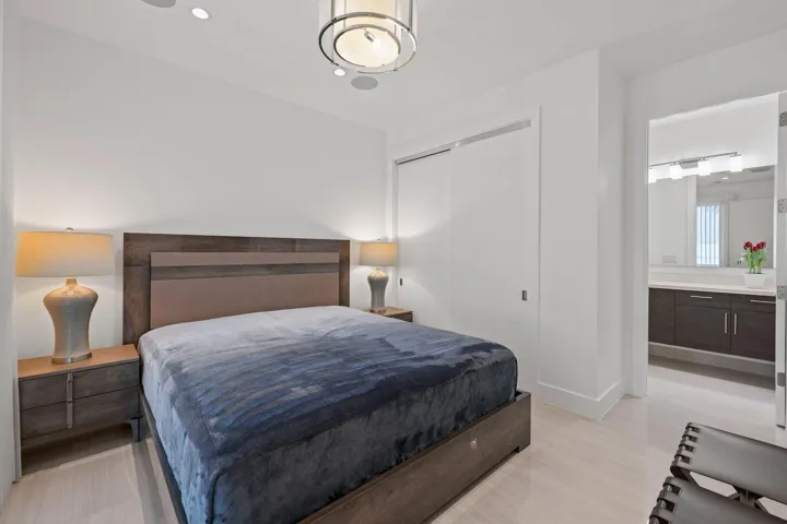 Second ensuite bedroom