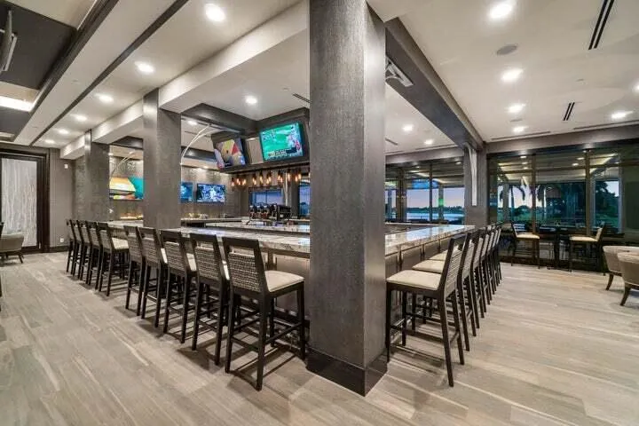 Sunset Lounge Bar