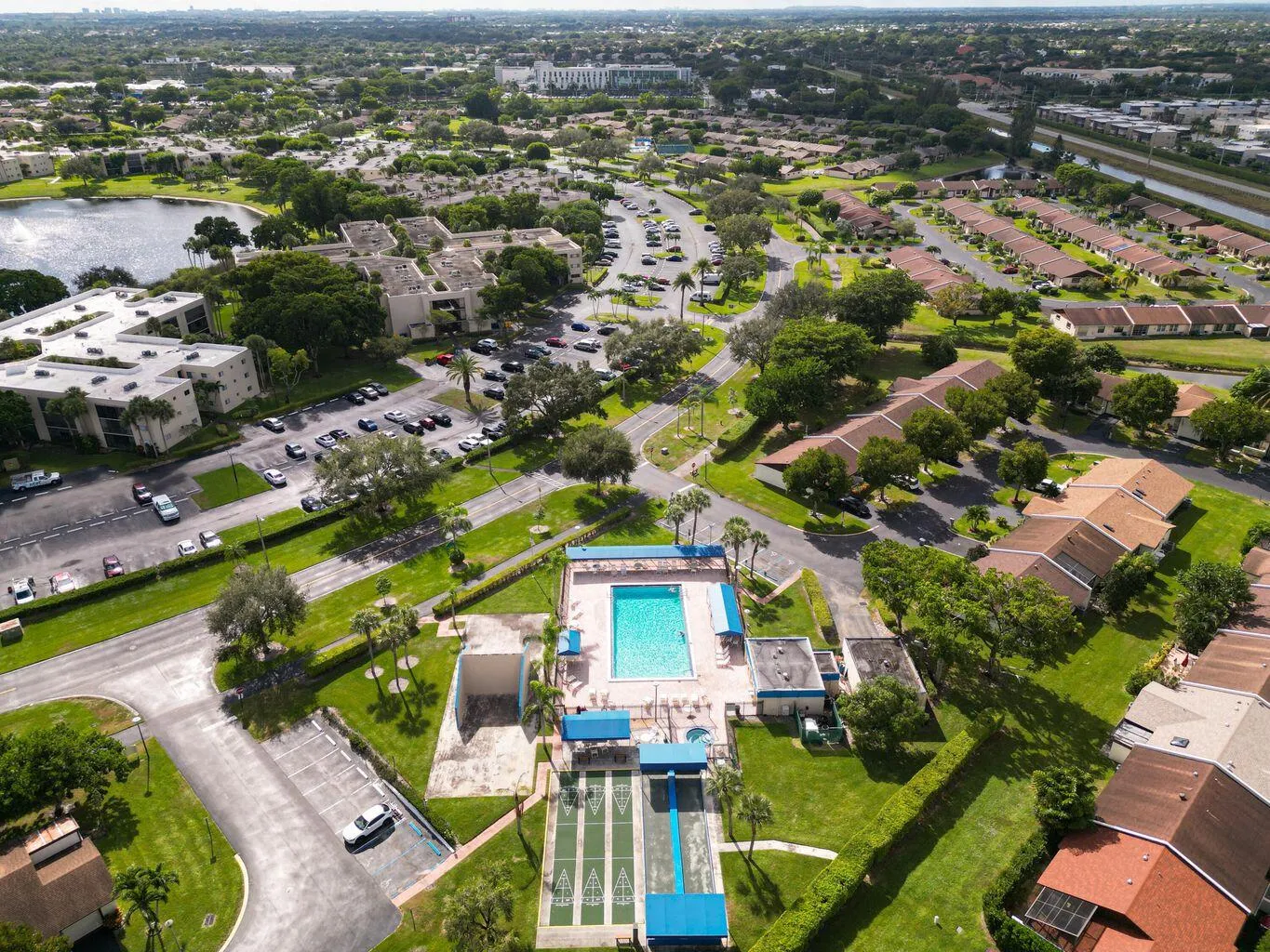 Laurel Oak Pool Drone