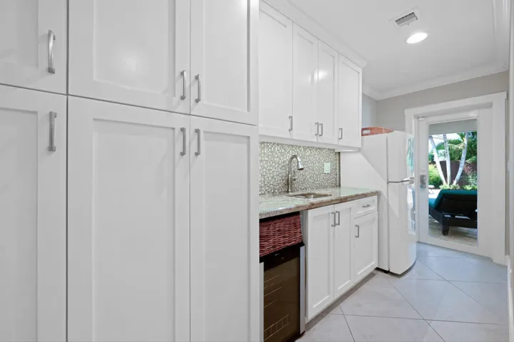 25-4535 Oak Tree Ct Delray Beach-large-0