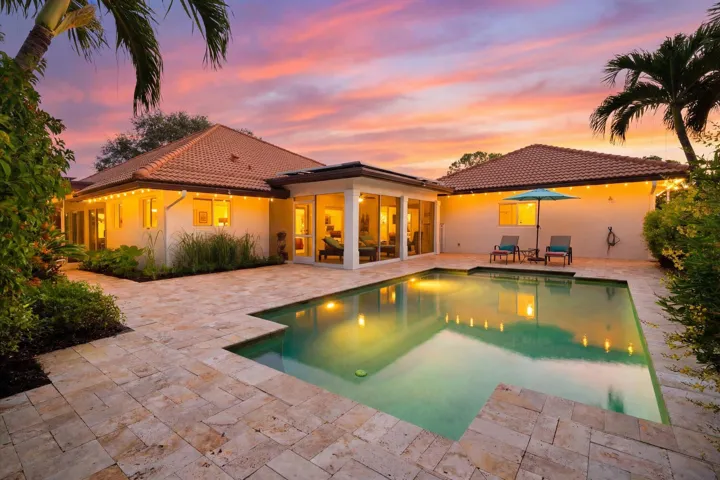 06-Pool day dusk 2