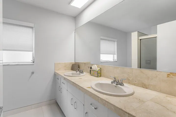 027-900MarbleWay-BocaRaton-FL-33432-SMAL