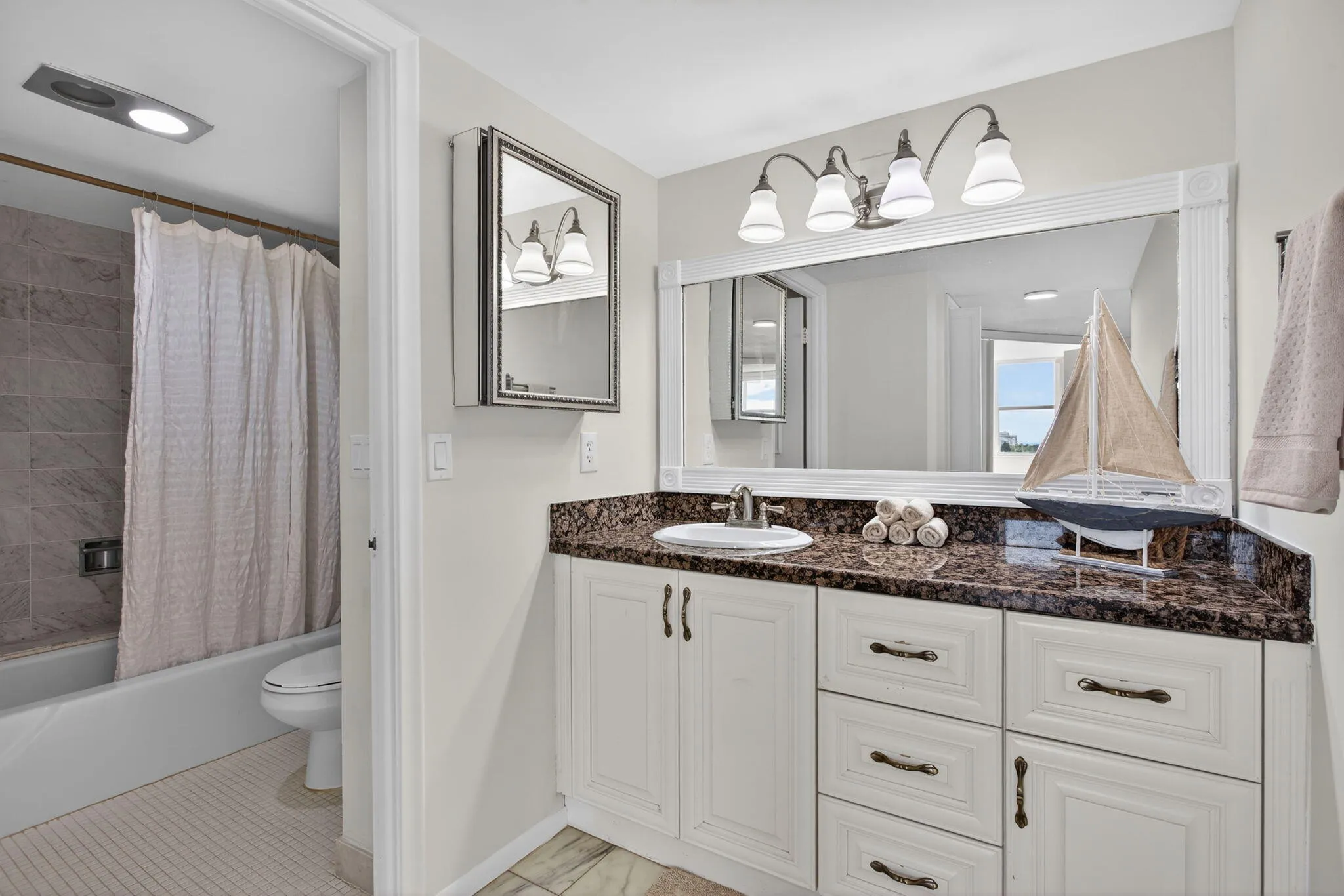 42-web-or-mls-1147-3822
