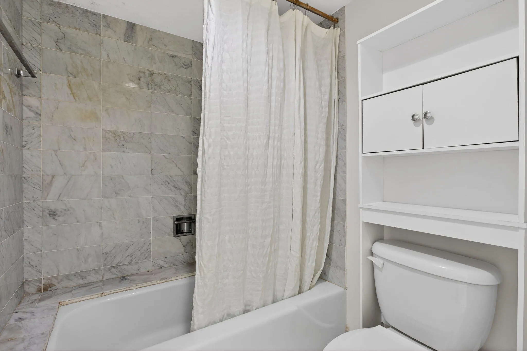 43-web-or-mls-1147-3825