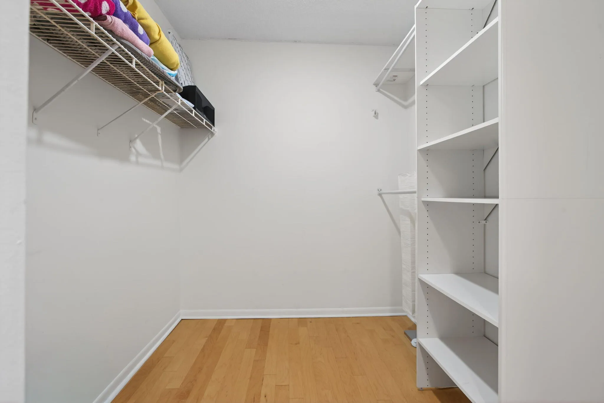44-web-or-mls-1147-3833