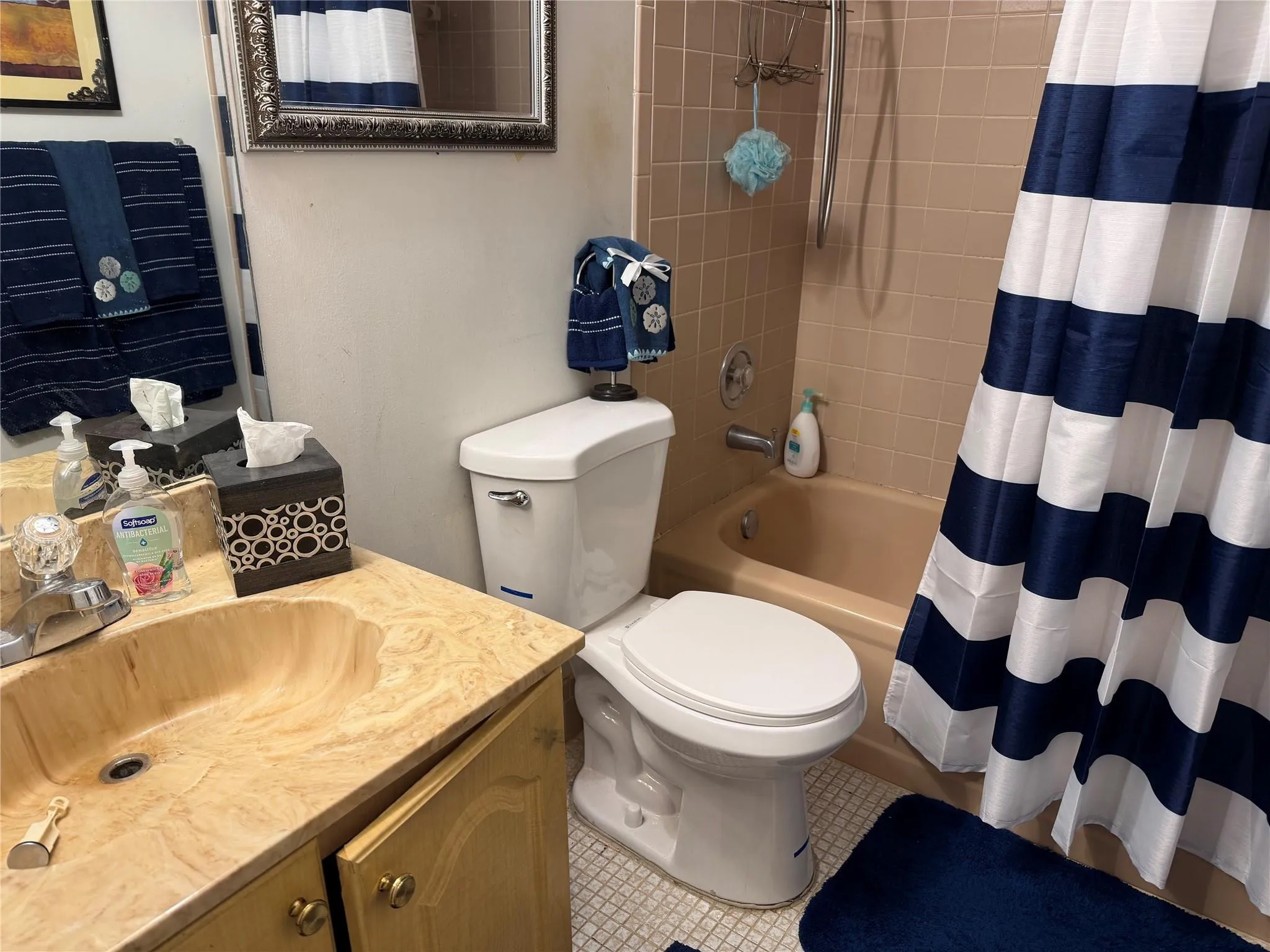4-web-or-mls-8620-n-sherman-cir-204