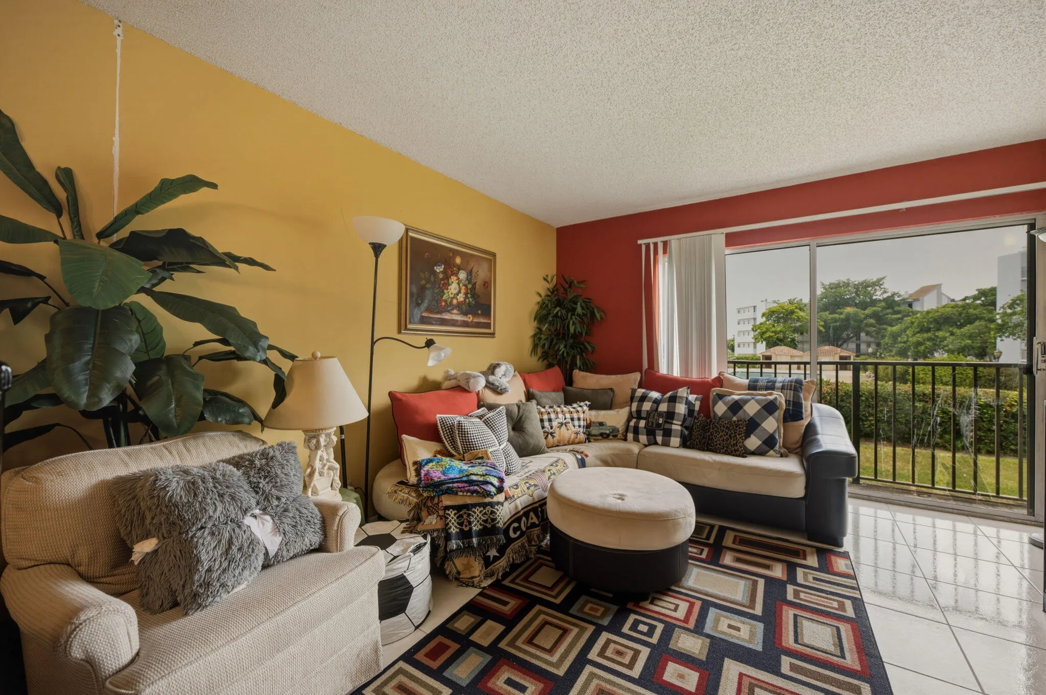 7-web-or-mls-8620-n-sherman-cir-204