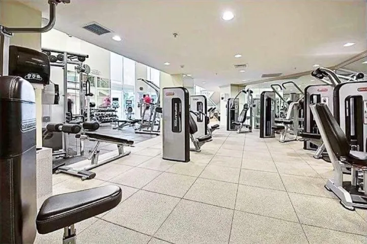 5 star 2 level Fitness Ctr