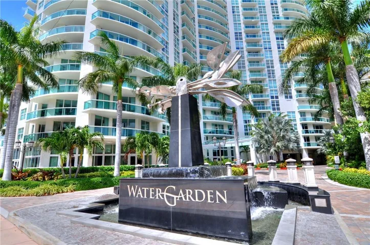 Watergarden is a 32 story luxury hi-rise in the heart of the Las Olas District