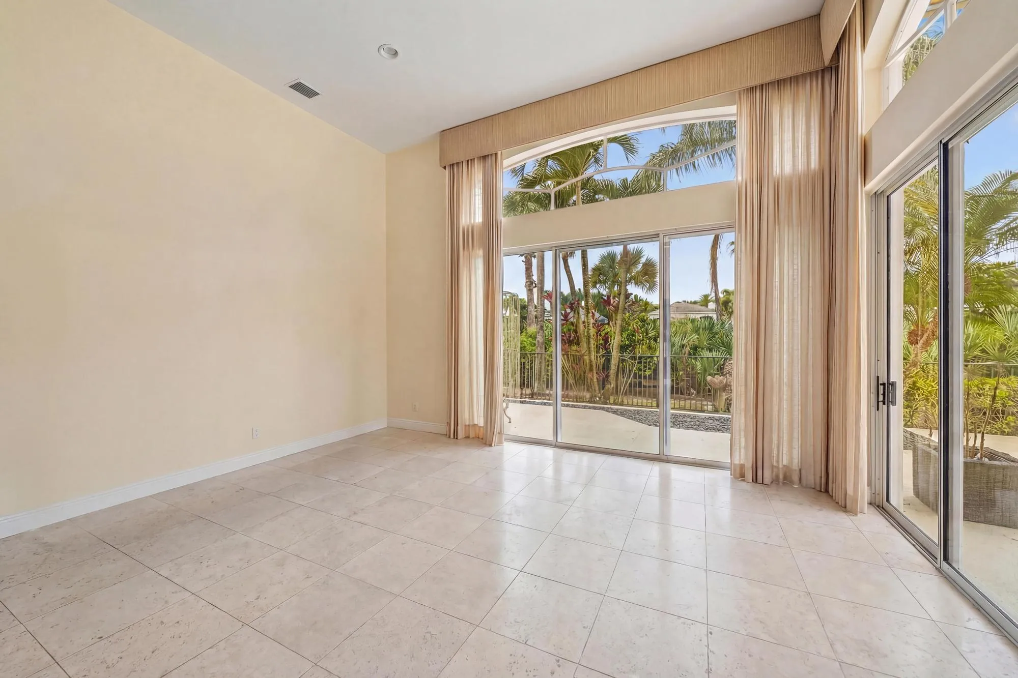 8412 Egret Meadow