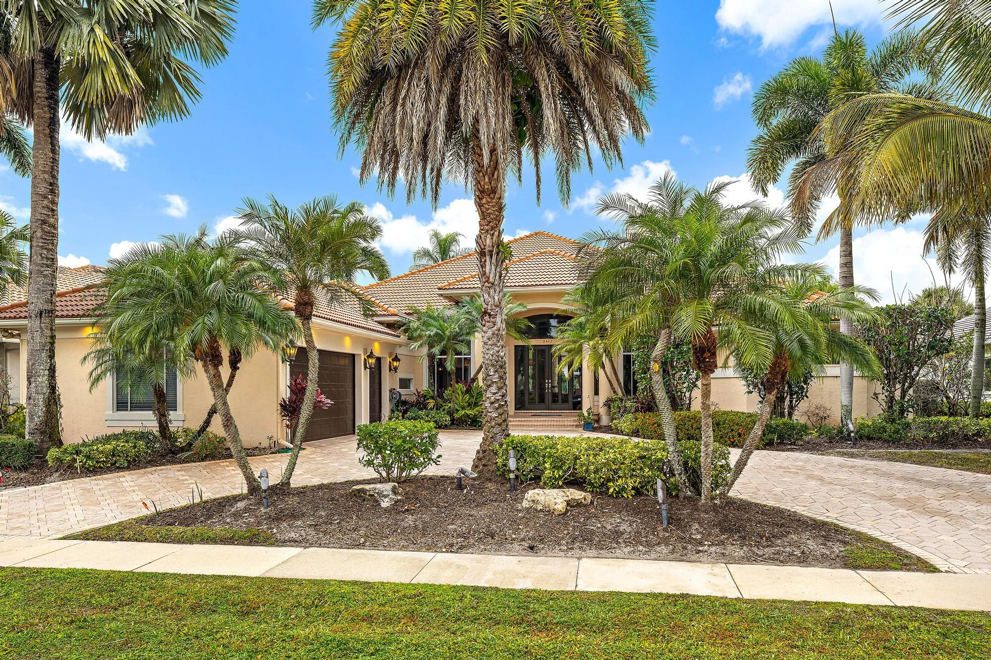 8412 Egret Meadow