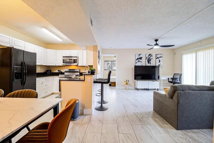450 Palm Ave #45