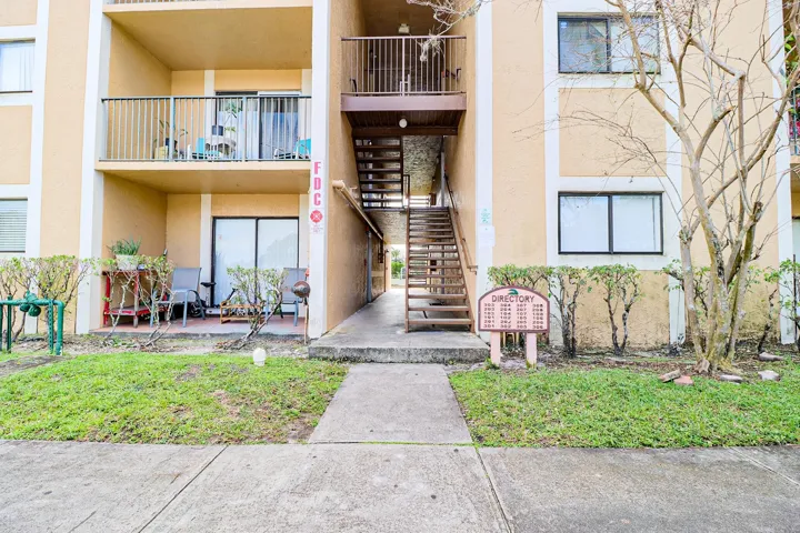 450 Palm Ave #46