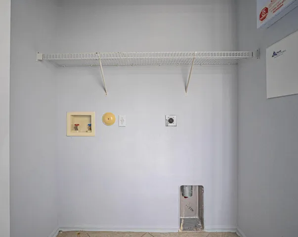 2143 Bell Laundry HookUp