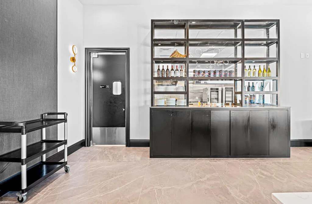 14 CLUBHOUSE CAFE 4