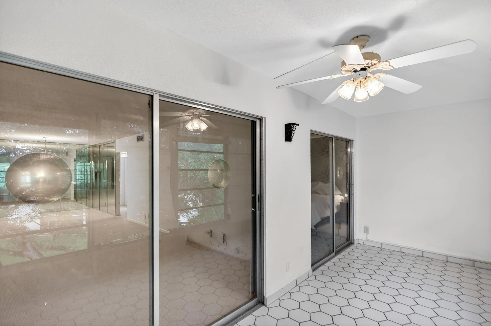 24-web-or-mls-2403 B4-1763