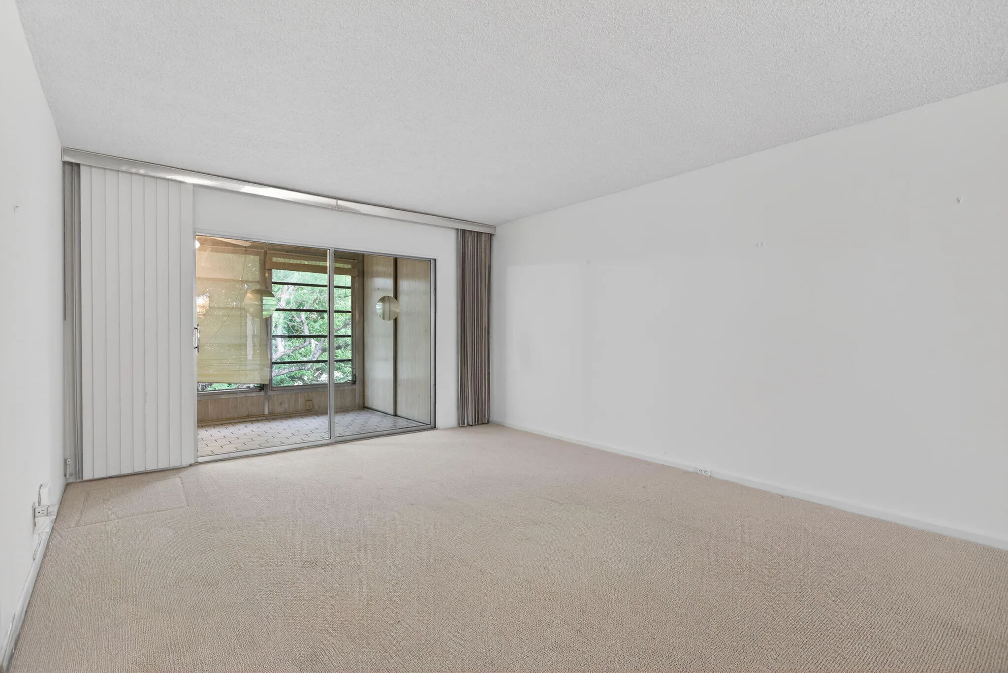 12-web-or-mls-2403 B4-1701