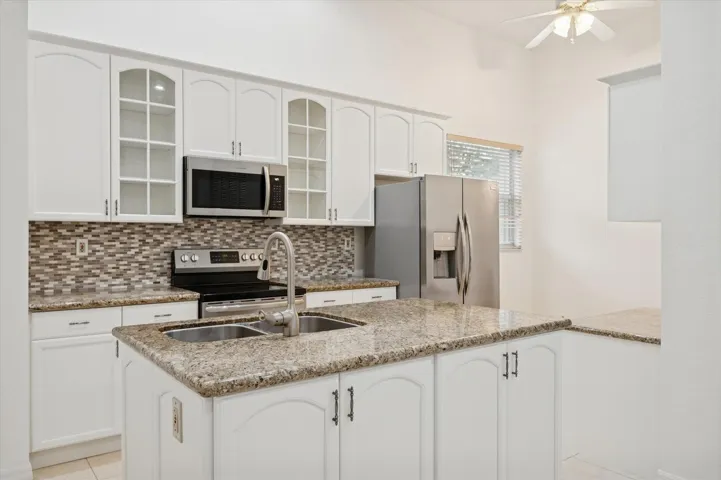 Guest house kitchen