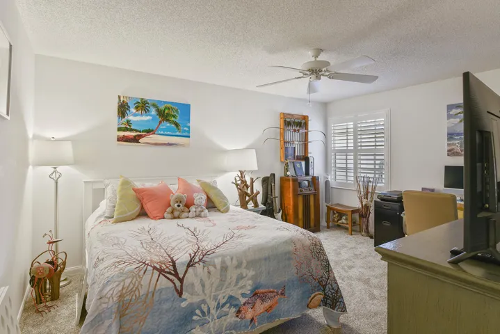8285 SE Double Tree Dr Hobe-large-040-04
