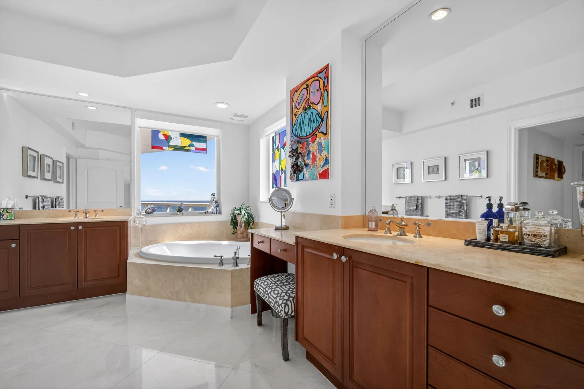 Primary suite bath