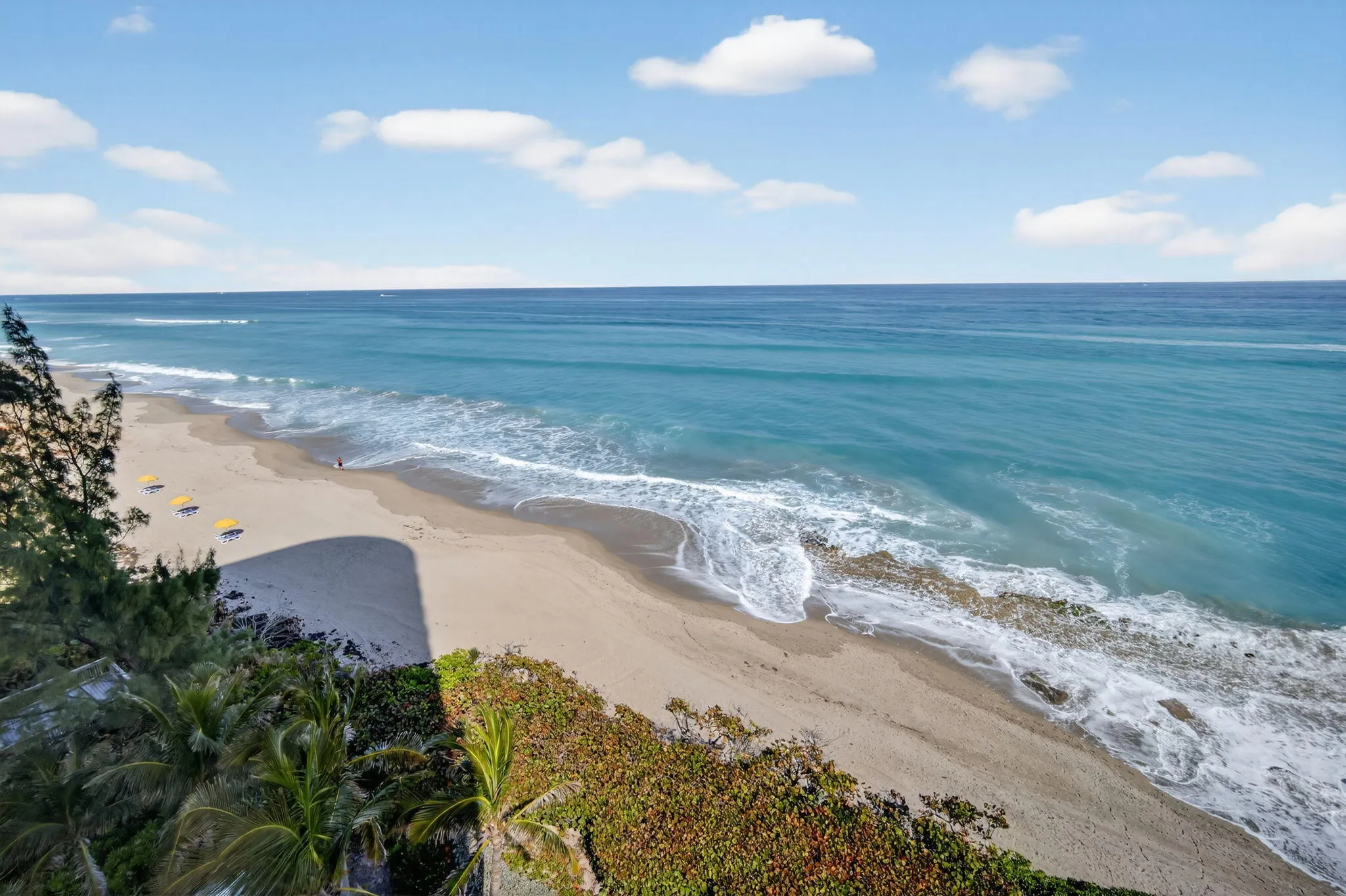 01 stack with direct ocean view