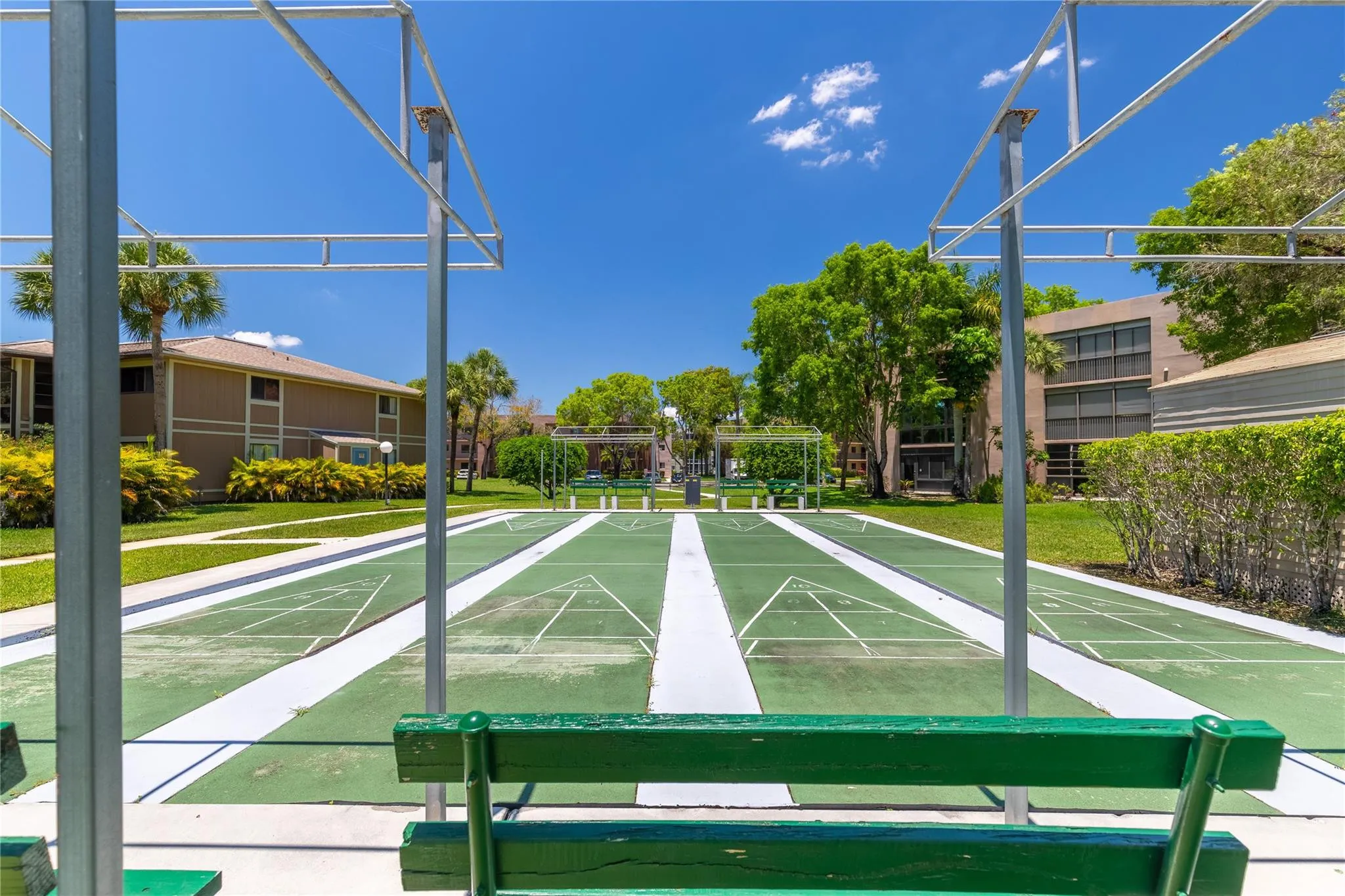 SHUFFLE BOARD