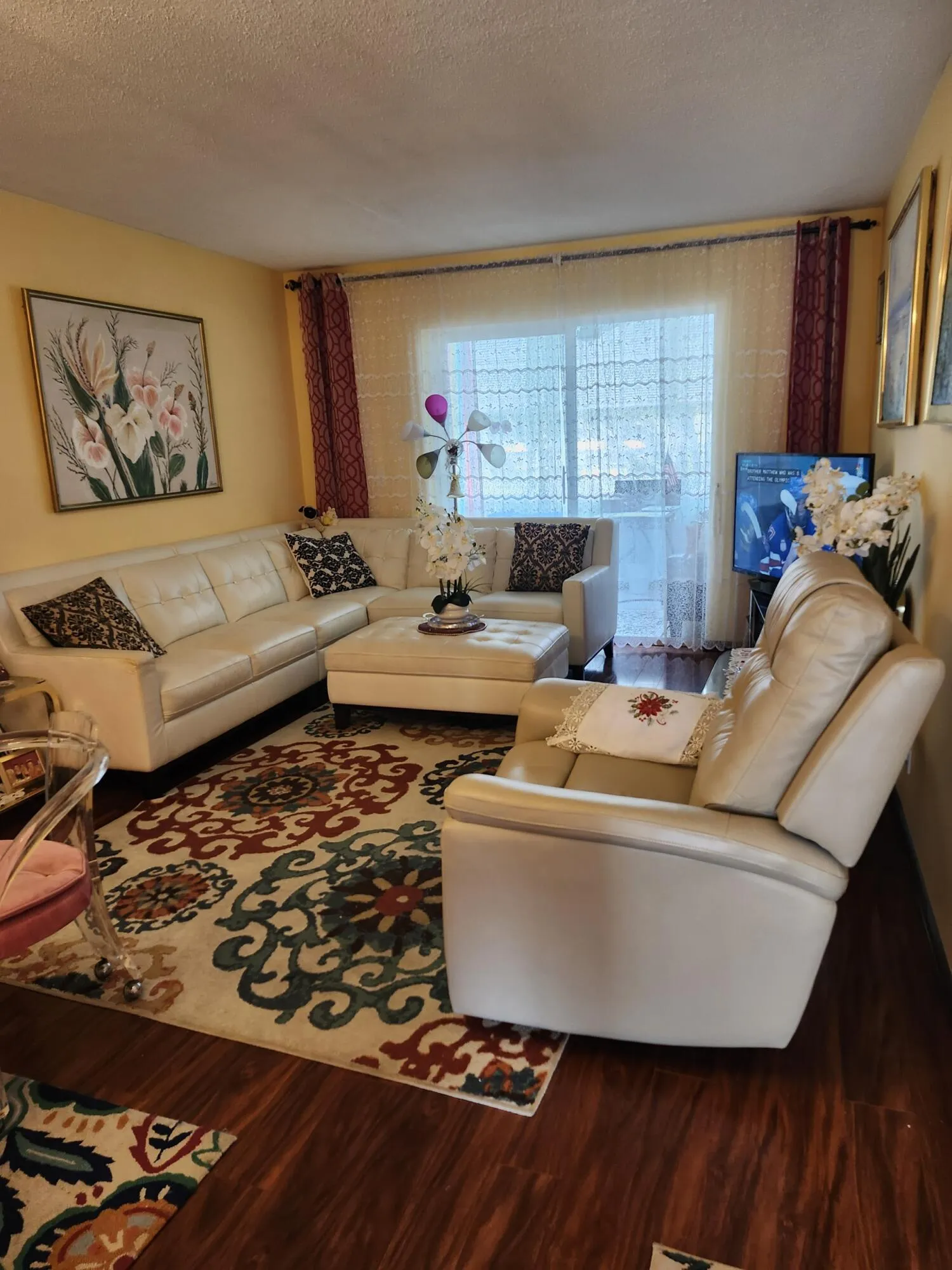 Family room/TV
