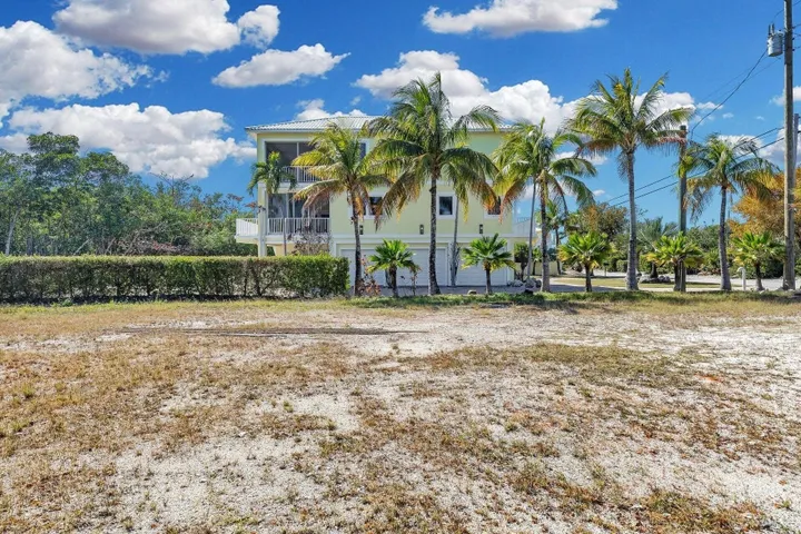 45-15600 SQFT ADJACENT LOT INCLUDED
