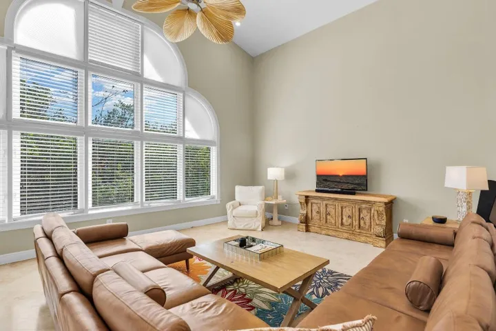 7-GREAT ROOM WITH 2 STORY WINDOWS TALL C
