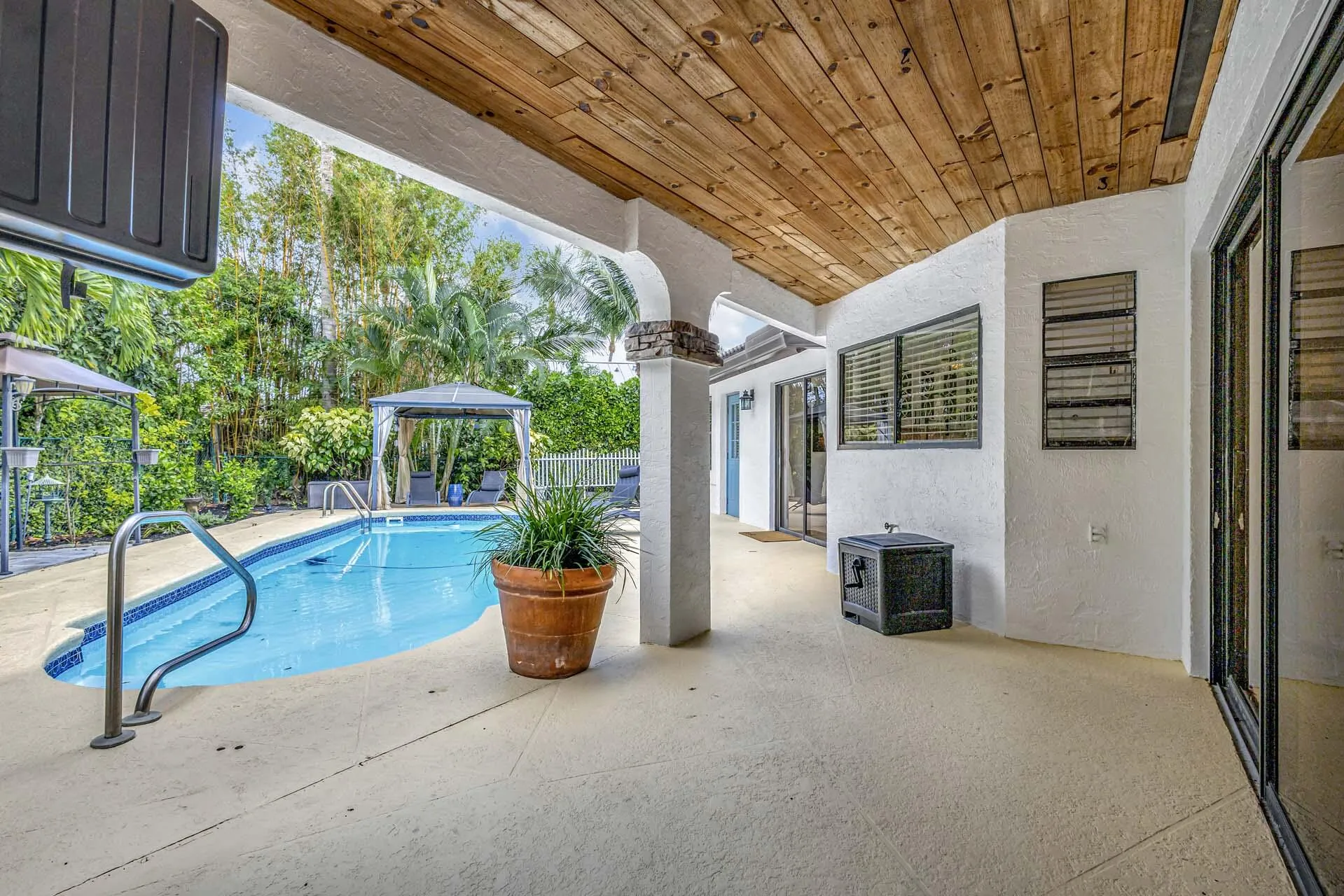 Property photo 37