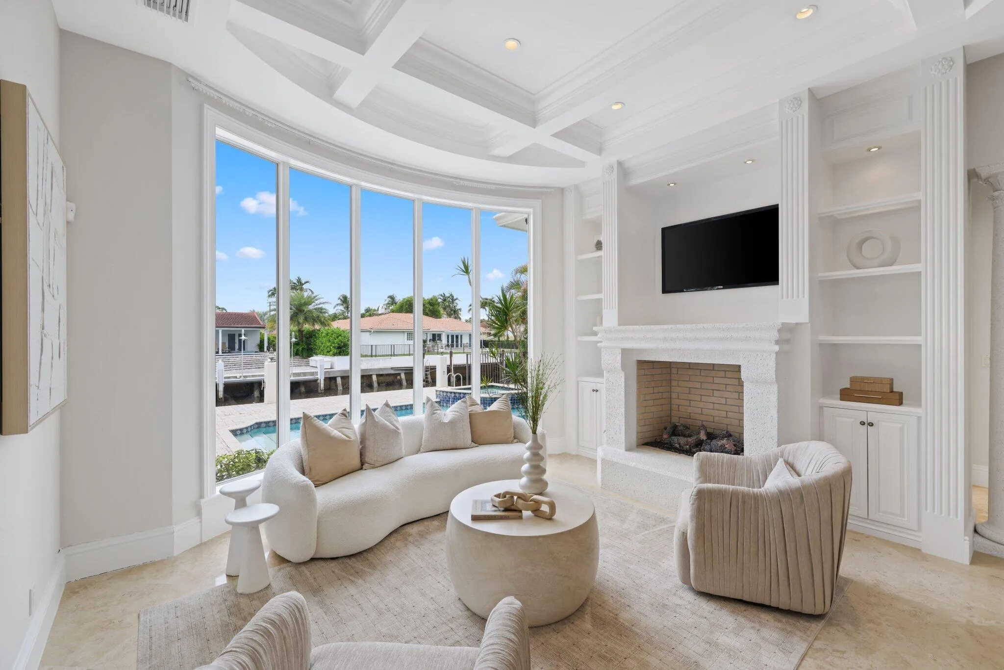 501 Golden Harbour Dr - 4.jpg-SMALL