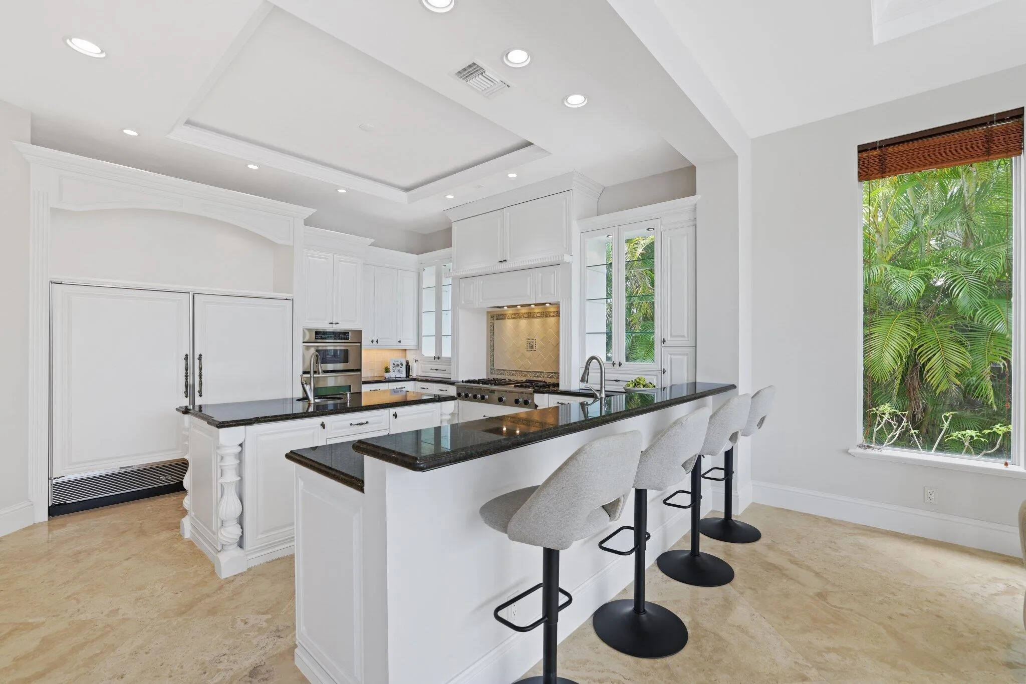 501 Golden Harbour Dr - 16.jpg-SMALL