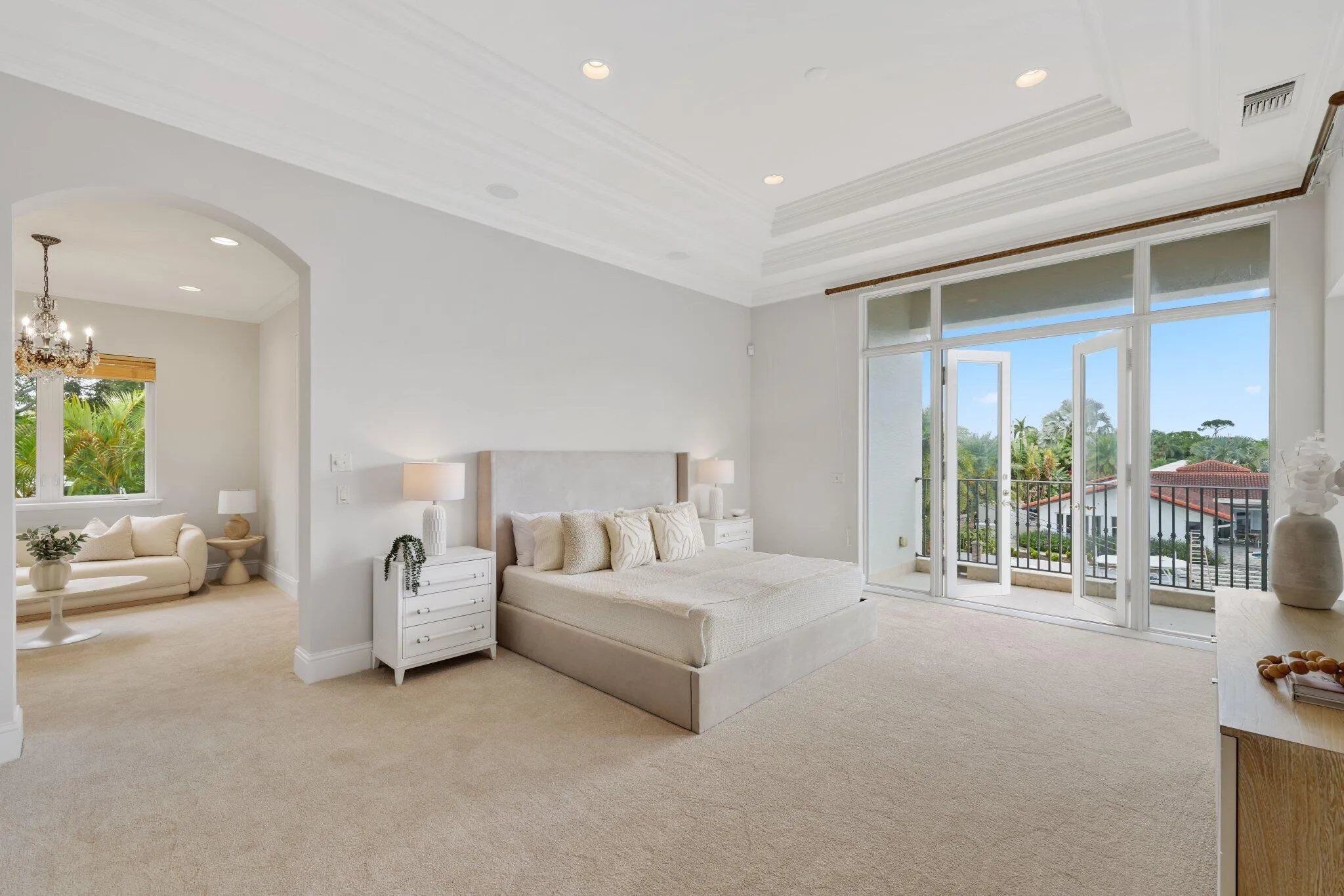 501 Golden Harbour Dr - 23.jpg-SMALL