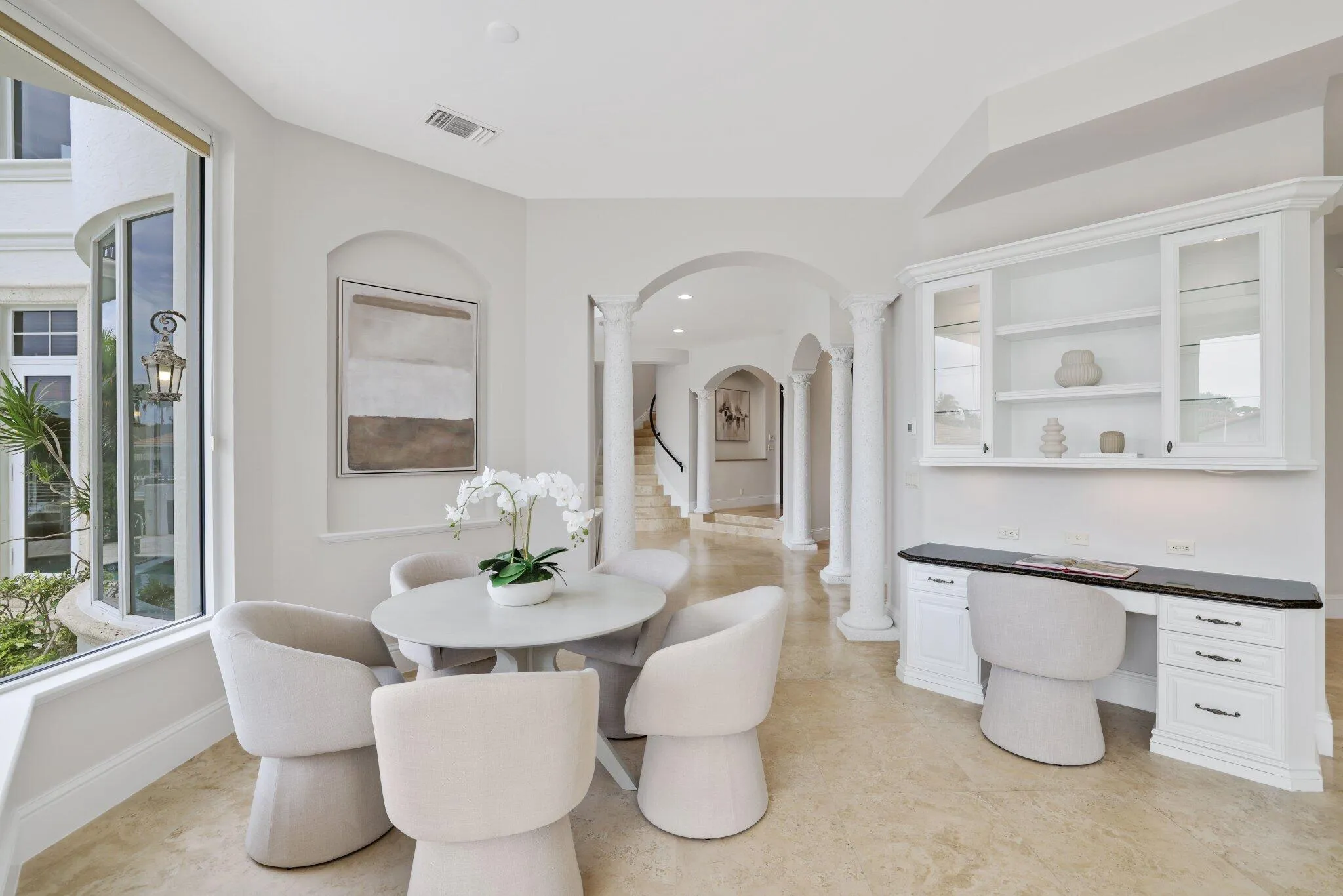 501 Golden Harbour Dr - 10.jpg-SMALL