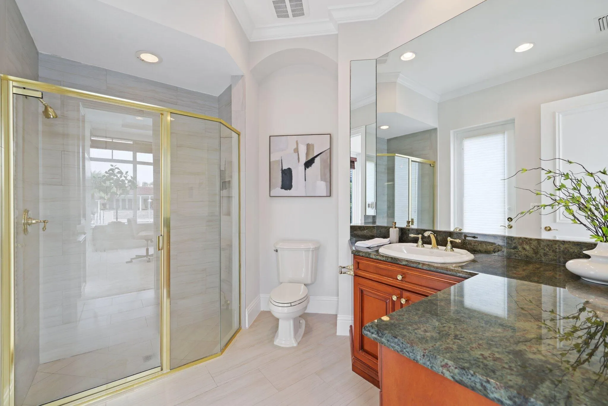 501 Golden Harbour Dr - 36.jpg-SMALL