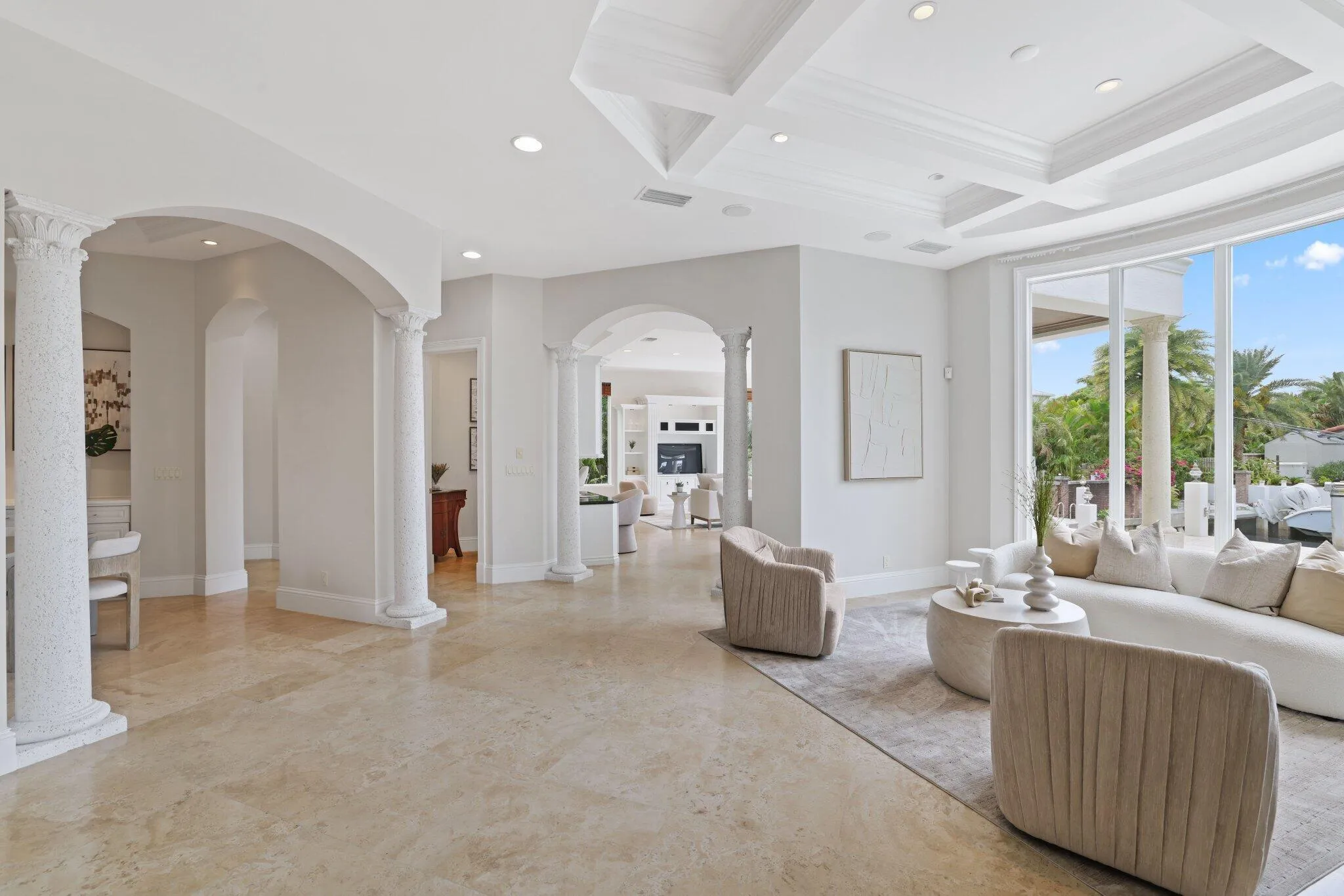 501 Golden Harbour Dr - 33.jpg-SMALL