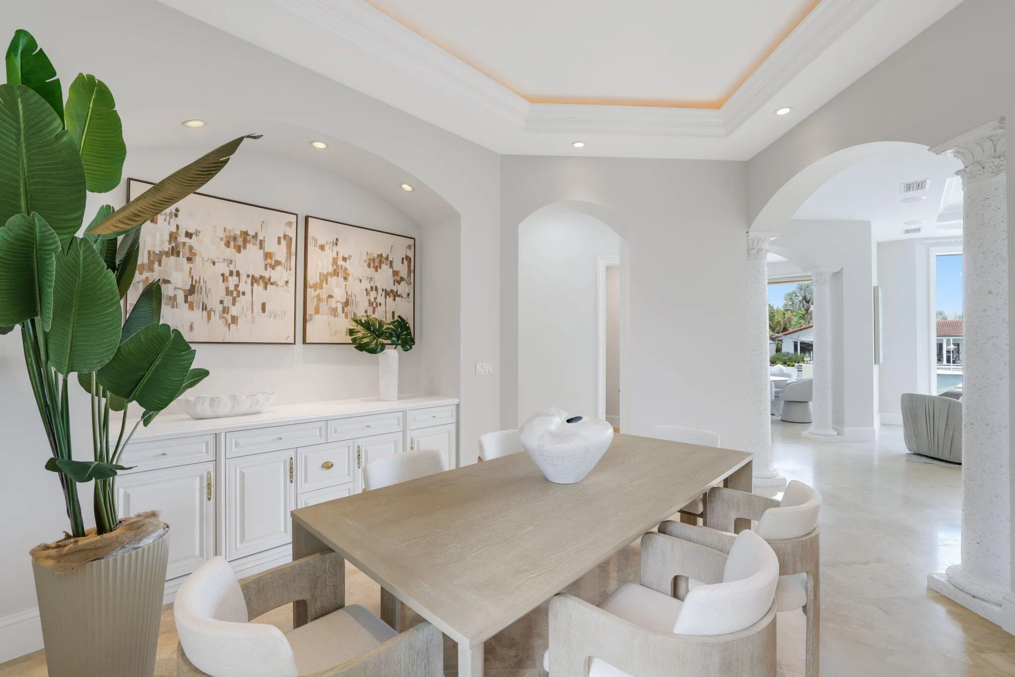 501 Golden Harbour Dr - 7.jpg-SMALL