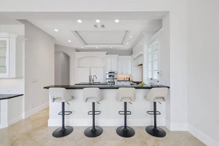 501 Golden Harbour Dr - 15.jpg-SMALL
