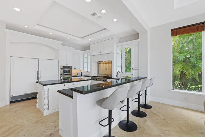 501 Golden Harbour Dr - 16.jpg-SMALL