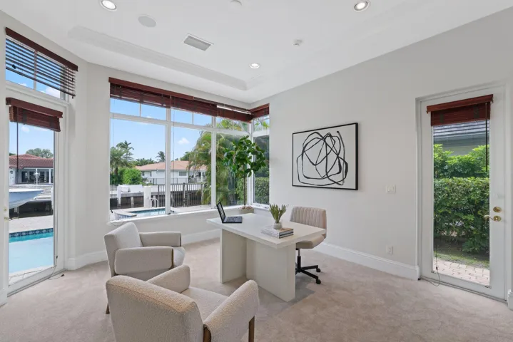 501 Golden Harbour Dr - 34.jpg-SMALL