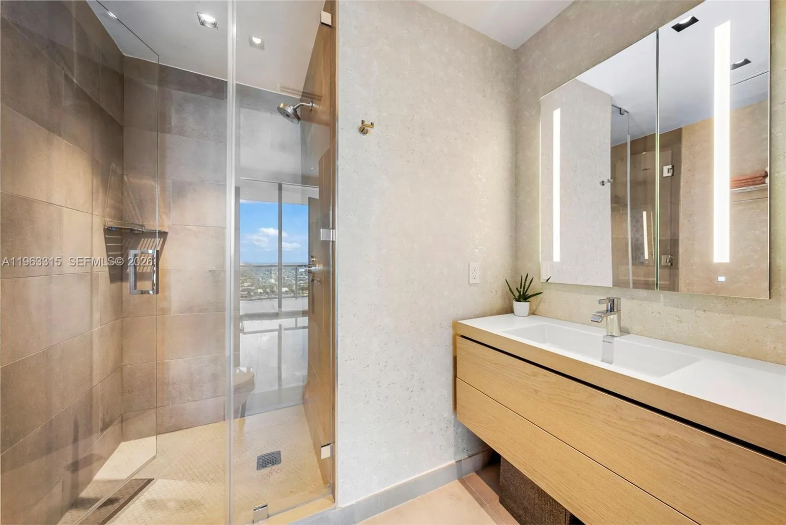 Property photo 84