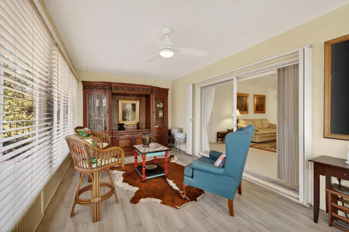 FAMILY ROOM-ENCLOSED PORCH (3)