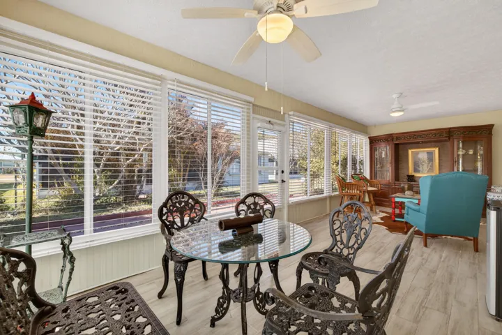 FAMILY ROOM-ENCLOSED PORCH (4)