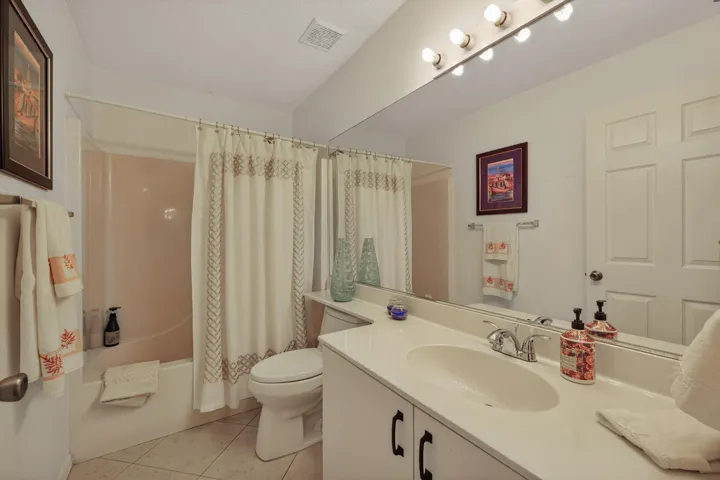 2ND BATHROOM