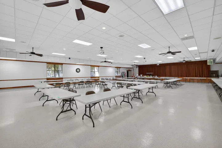 CLUBHOUSE (4)
