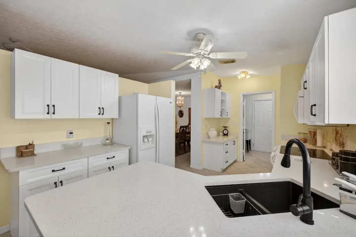 KITCHEN PIC 3