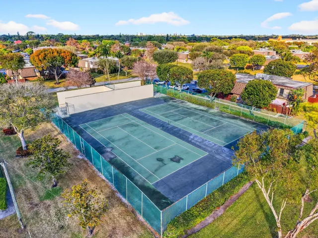 Tennis Course